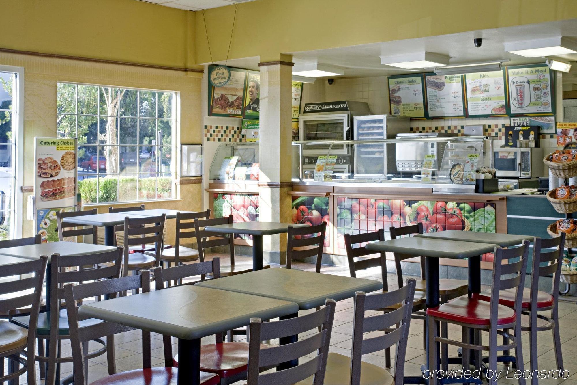 Dream Inn Fresno Restaurant photo