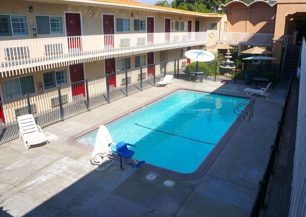 Dream Inn Fresno Facilities photo